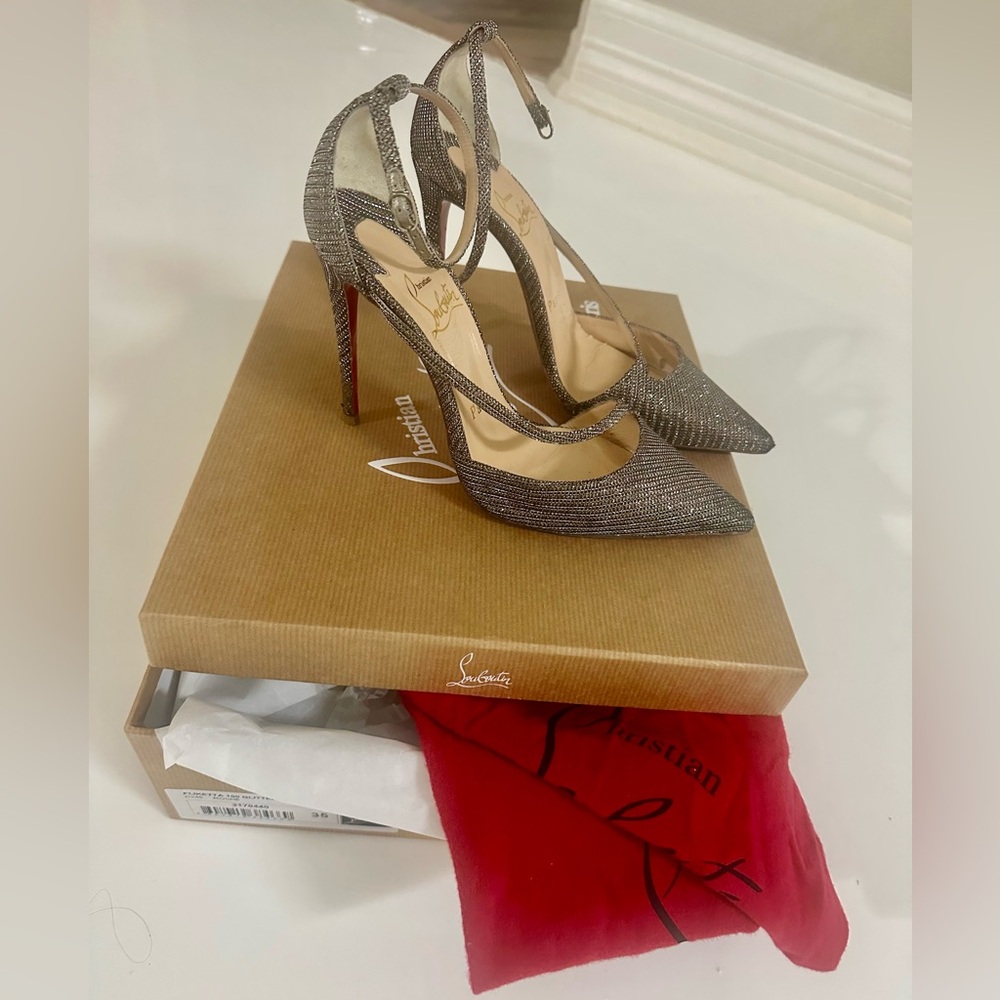 Christian Louboutin Filketta 100 Glitter Chain
Pump, Size 35